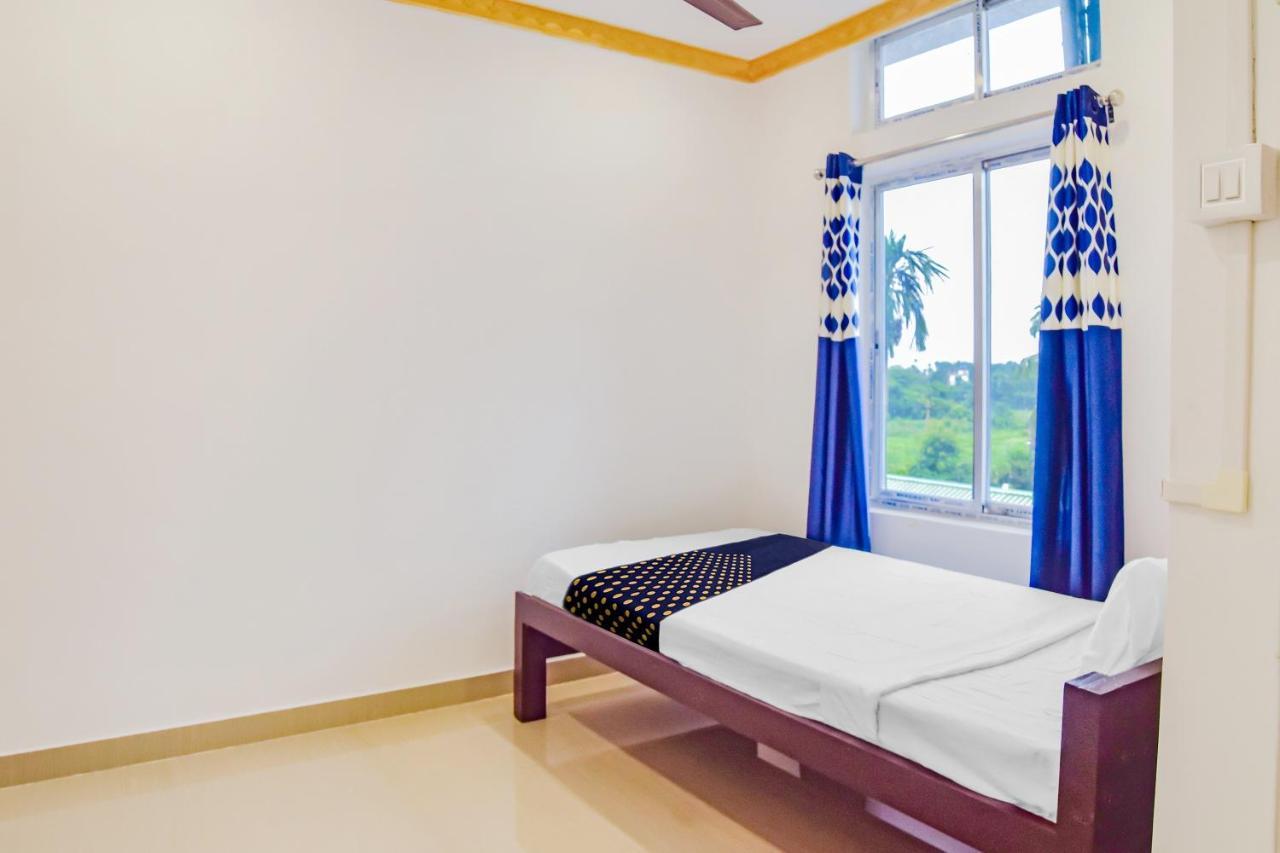 Spot On Nirvaan Guest House Kaharpara エクステリア 写真