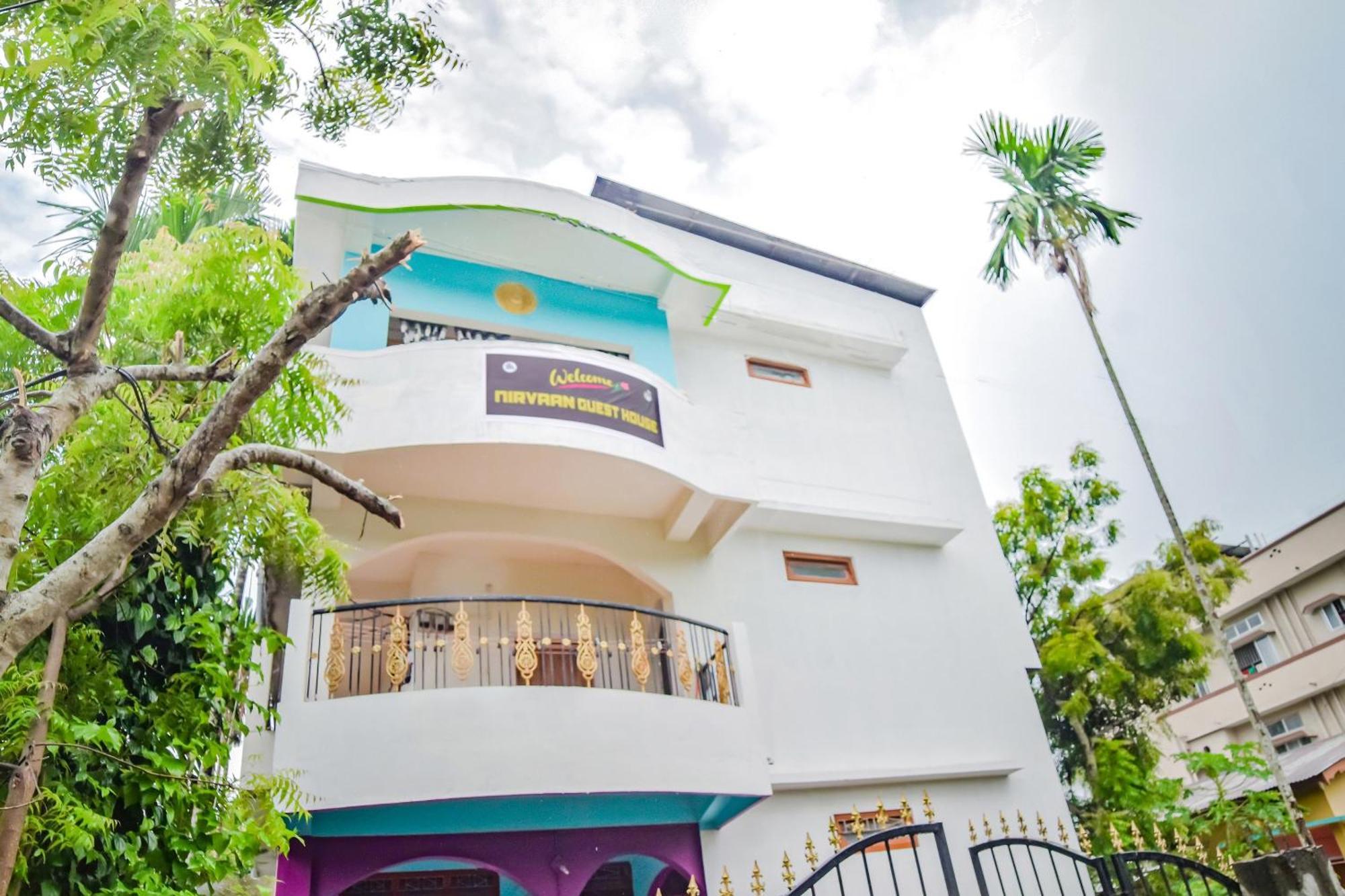Spot On Nirvaan Guest House Kaharpara エクステリア 写真