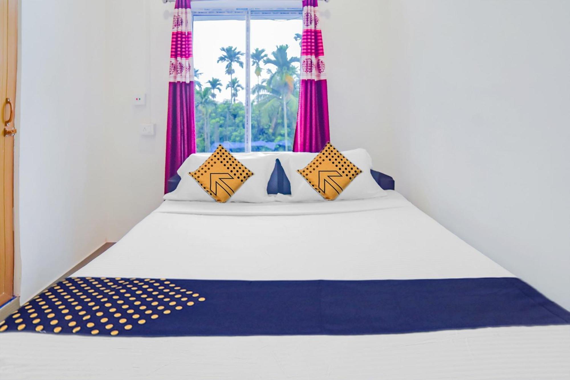 Spot On Nirvaan Guest House Kaharpara エクステリア 写真